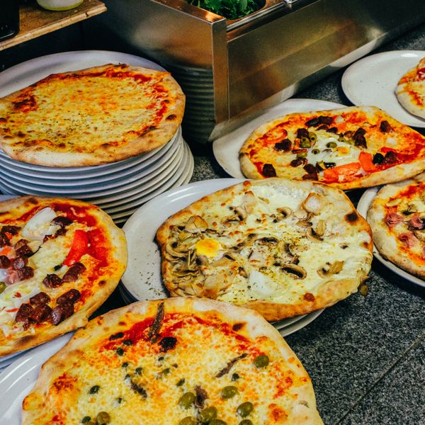 Kabab Stuffer Pizza